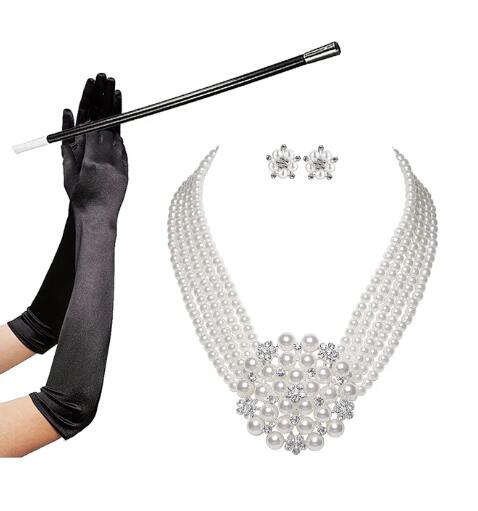 Women'S Accessories In The 1950S - أودري بيرن قلادة اللؤلؤ والإسورة ،