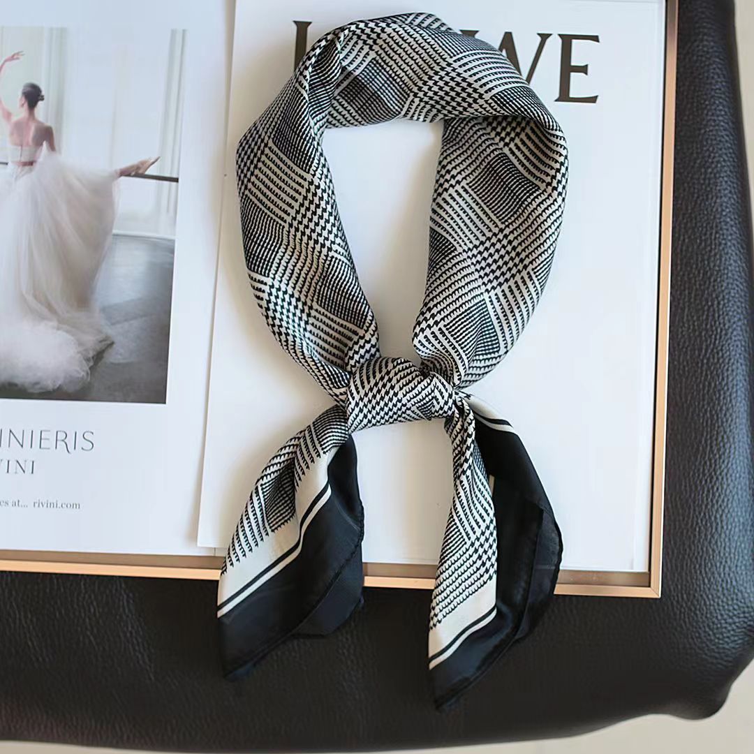 موضة جديدة زيبرا مطبوعة وشاح م - مراجعة Silk Scarf Square وسعره