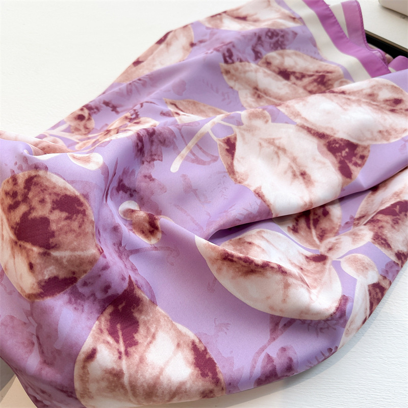 وشاح كبير مربع مطبوع للإناث ،  - مراجعة Silk Scarf Square وسعره